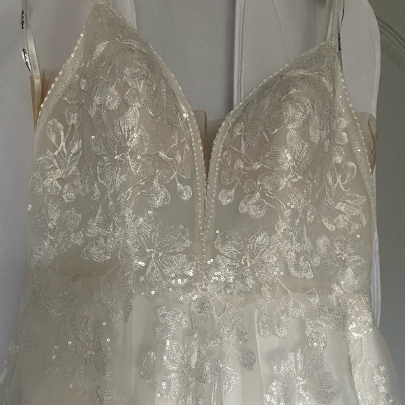 Stella York Wedding dress - Picture 2 of 3